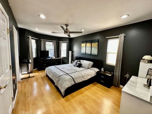 8154 Wakefield Ave, Van Nuys CA  91402-5329 exterior