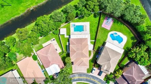 7219 23rd St, Hollywood, FL 33024-1030