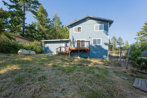 27841 Poppy Dr, Willits CA  95490-9060 exterior