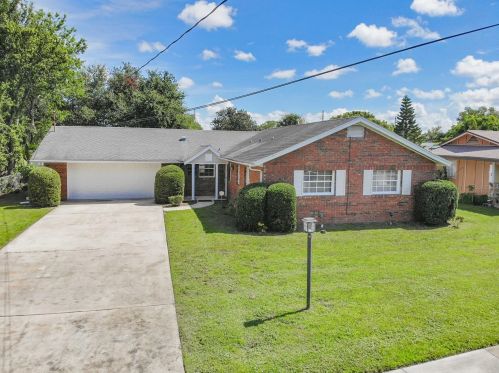 3207 Martinique Way, Orlando, FL 32805-5818