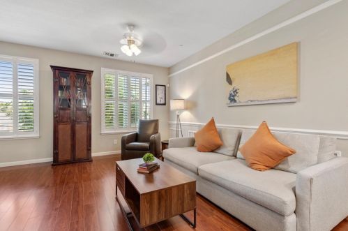 1142 Campbell Ave, San Jose, CA 95126-1047