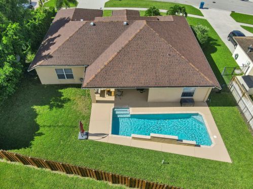 107 Sycamore Dr, West Palm Beach, FL 33411-4738