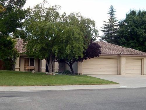 2192 Kiowa Cir, Bishop, CA 93514-8078