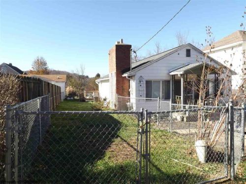 415 Orchard Ave, Lake Ridge, WV 26330-1738