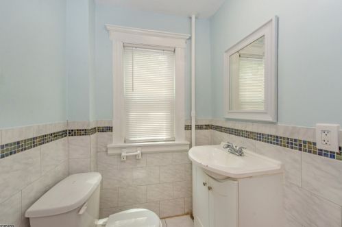 32 Long St, East Orange NJ  07017-1208 exterior