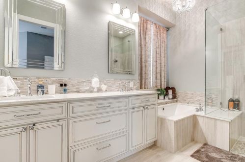 3133 Myrtice Dr, Lewisville TX  75022-0968 exterior