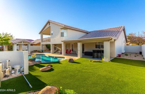 5717 Soft Wind Dr, Glendale AZ  85310-3643 exterior