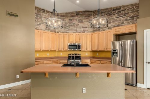 8356 Berridge Ln, Glendale AZ  85305-2555 exterior