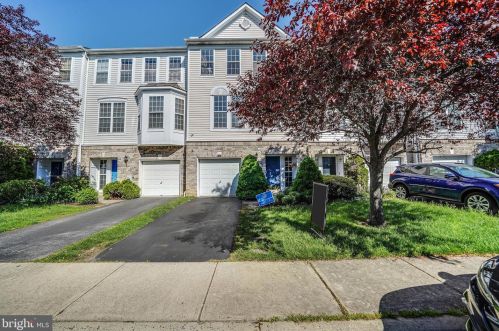 526 Boxborough Dr, Wilmington, DE 19810-1460