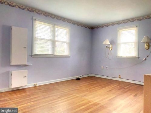 1806 Jaybee Rd, Wilmington DE  19803-3323 exterior