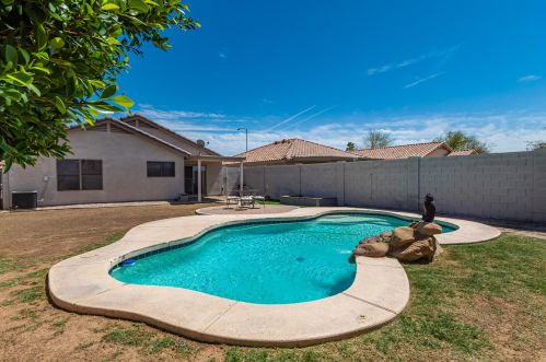 9072 80 Ln, Peoria AZ 85382-4417 exterior