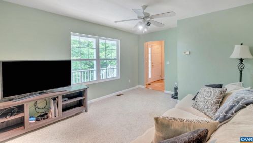 2 Riverside Dr, Bybee VA  22963-2021 exterior