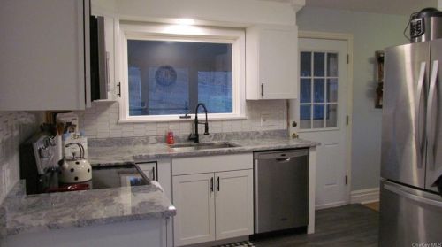 14 Priscilla Ln, Poughkeepsie, NY 12603-4012