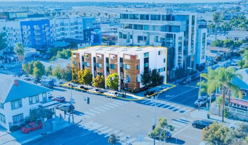 2104 Columbia St, San Diego CA 92101-1713 exterior