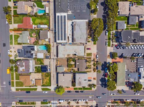 1320 Felspar St, San Diego CA  92109-3004 exterior