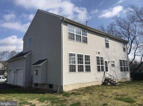 357 Darby Cir, Dover, DE 19904-6006