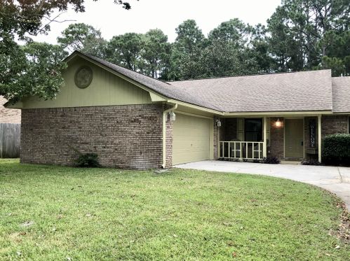 830 Overbrook Dr, Fort Walton Beach, FL 32547-3307