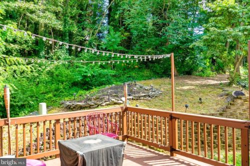 211 Shaw Ct, Fredericksburg VA  22405-2688 exterior