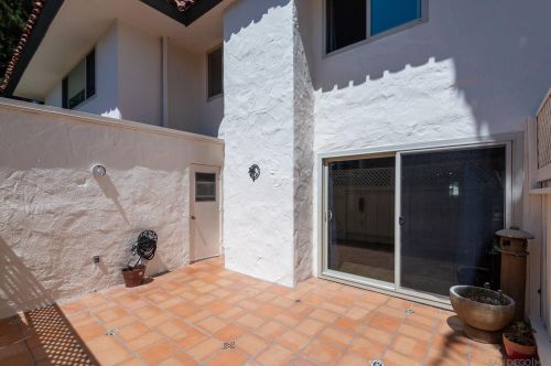 4339 Loma Riviera Ct, San Diego CA 92110-5503 exterior