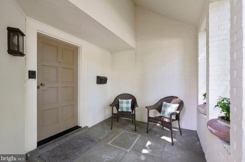 4310 42, Washington DC 20016-4613 exterior