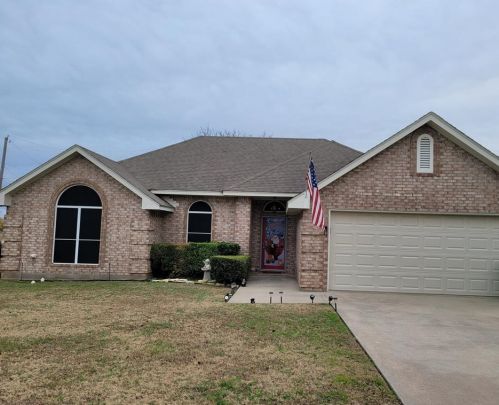 301 Willow Rd, Aubrey TX  76227-9404 exterior