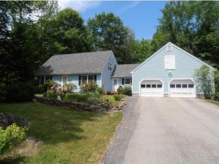 72 Meeting Hill Rd, Hillsboro, NH 03244-4856