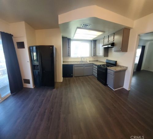 3840 Electric Ave, San Bernardino CA  92405-2324 exterior