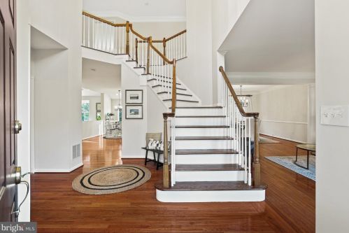 3211 Winter Sun Ter, Herndon VA  20171-1939 exterior