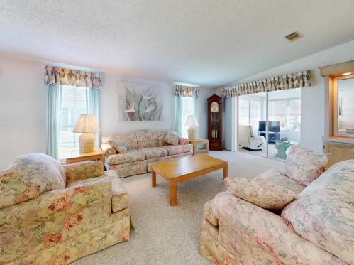 754 Navigators Way, Edgewater FL 32141-5985 exterior