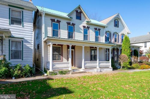 112 Market St, Mount Patrick, PA 17045-9618