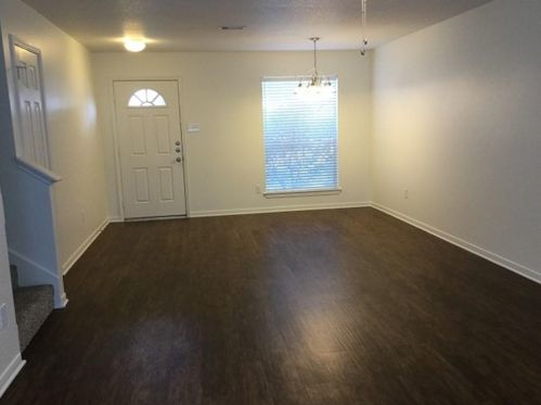 16968 Wren Hill St, Conroe TX  77385-3774 exterior