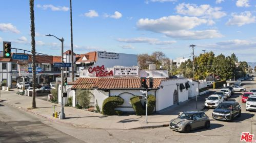 4542 Coldwater Canyon Ave, North Hollywood CA  91604-1071 exterior