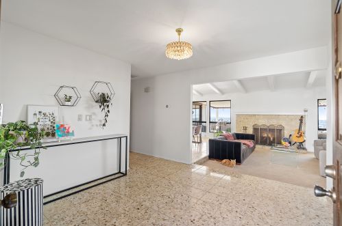 1999 Edgehill Ct, San Leandro CA  94577-6302 exterior