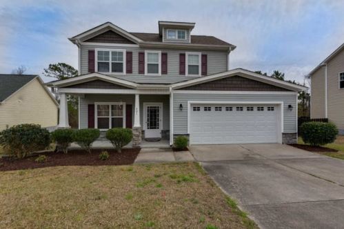 401 Jasmine Ln, Jacksonville, NC 28546-4567