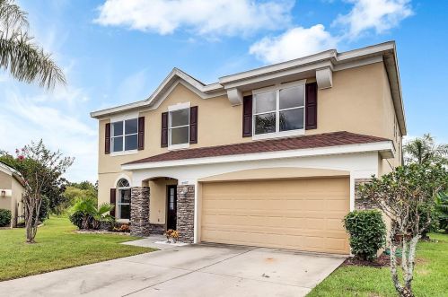 2037 Marsh Hawk Dr, Orlando, FL 32837-8133