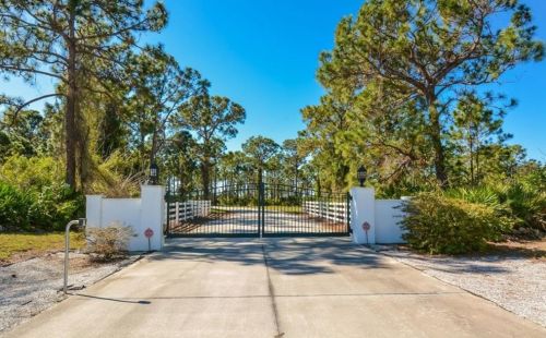 25 Brig Cir, Placida, FL 33946-5068