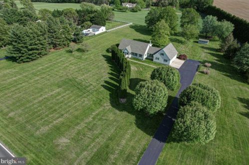 204 Green Giant Rd, Blackbird, DE 19734-9316
