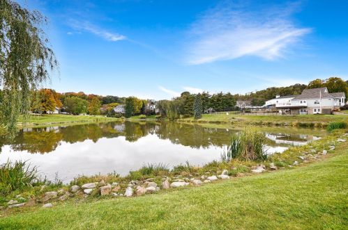 1005 Lakemont Dr, Bridgeville PA  15017-1262 exterior