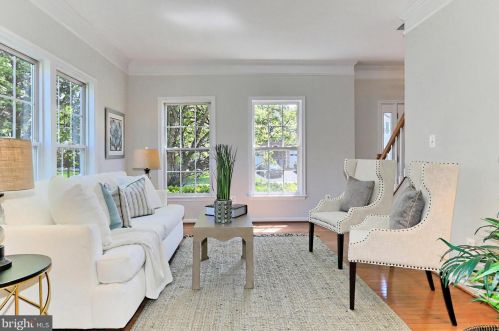 14286 Chalfont Dr, Haymarket VA  20169-2632 exterior