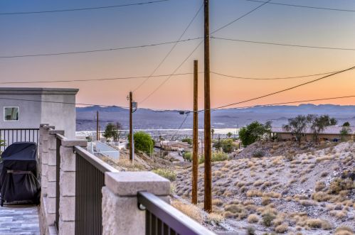 3671 Yazoo Dr, Lake Havasu City AZ  86404-2311 exterior