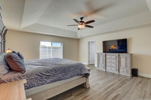 5860 Poe Ct, Port Saint Lucie FL  34986-4644 exterior