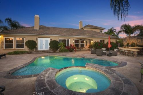 888 Highridge St, Riverside CA  92506-7564 exterior