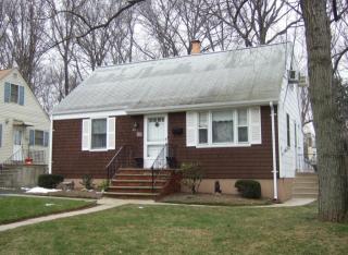 45 Colonial Ter, Springfield, NJ 07081-1919