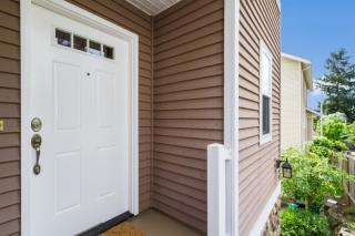 12726 35th Ave, Seattle WA  98125-8900 exterior