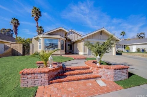 27721 Laurel Creek Cir, Santa Clarita, CA 91354-1347
