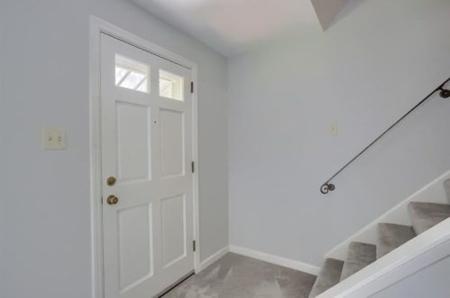 175 Moody Rd, Imperial, PA 15126-2212
