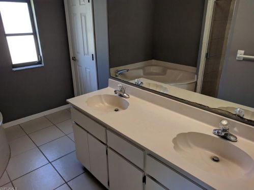 209 Lincoln Ave, Lehigh Acres FL 33936-1454 exterior