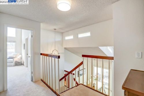 32824 Oakdale Ct, Union City CA  94587-5426 exterior