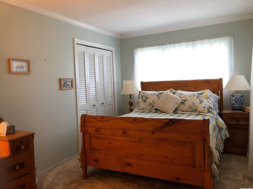 15 David Ct, West Islip NY  11795-3503 exterior