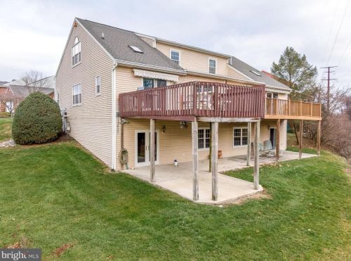 4207 Nantucket Dr, Navy Sup Dpt, PA 17050-9106